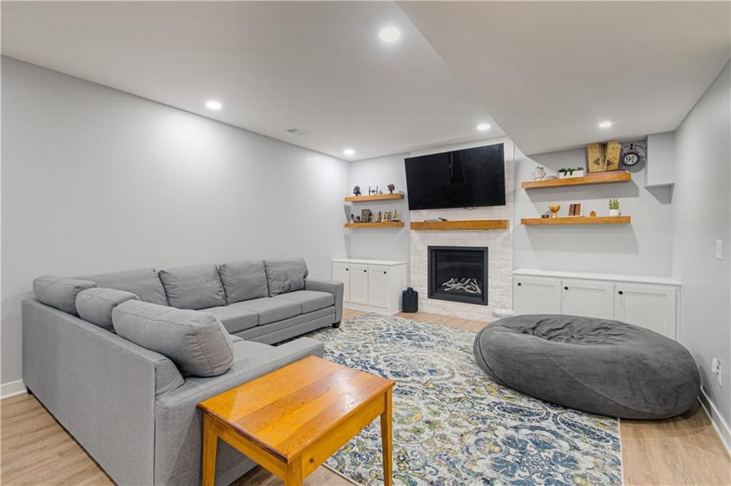 25211 W 98th Street — photo 38