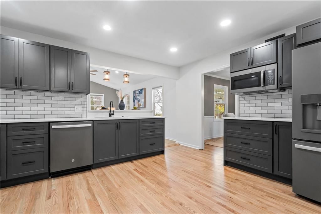 8209 Dearborn Drive — photo 12