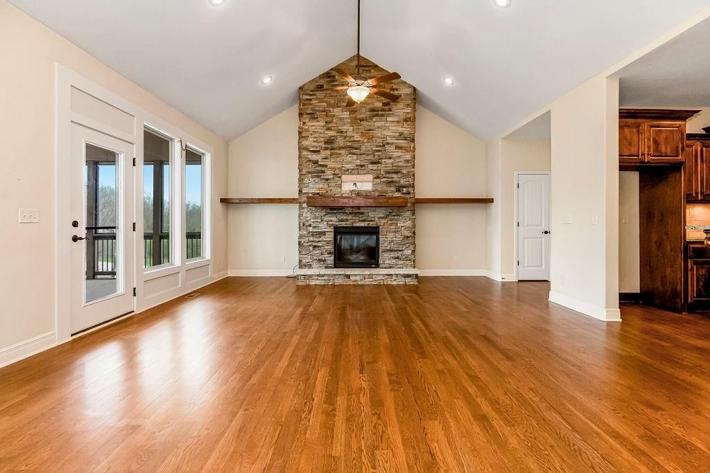 4925 NW Ridgewood Court — photo 5