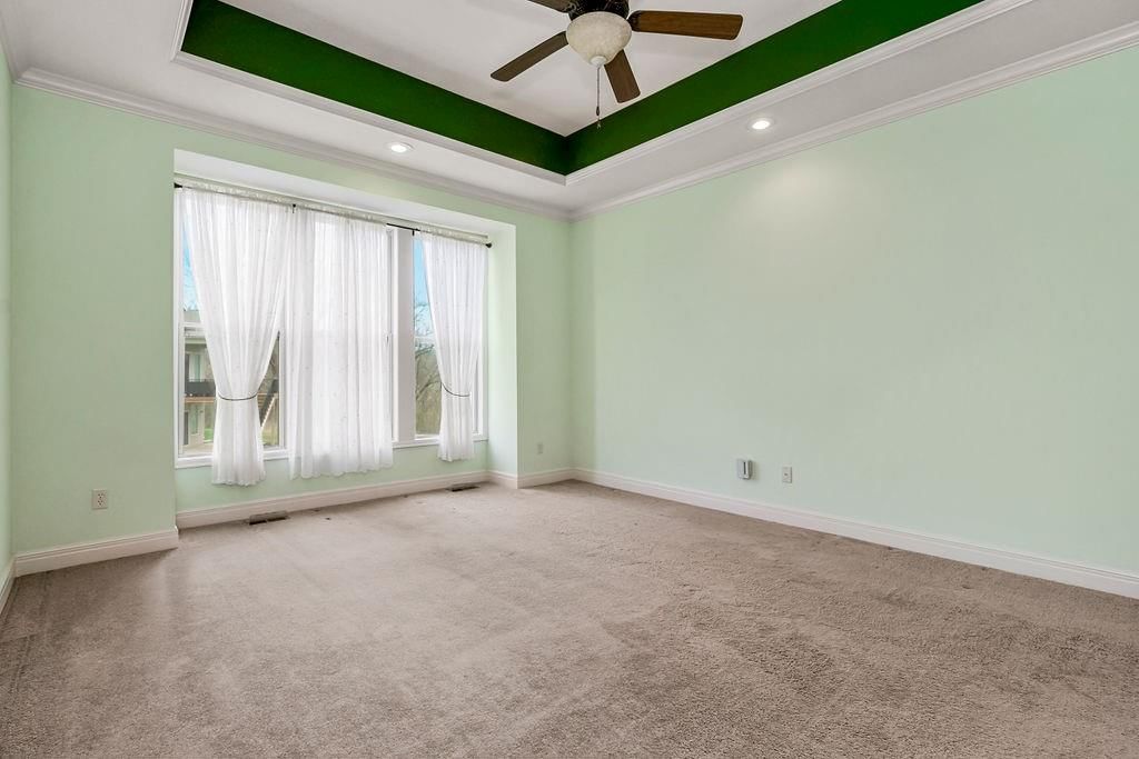 4925 NW Ridgewood Court — photo 13