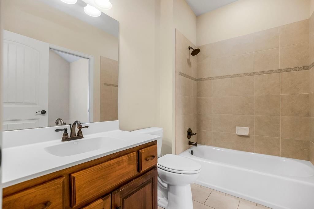 4925 NW Ridgewood Court — photo 21