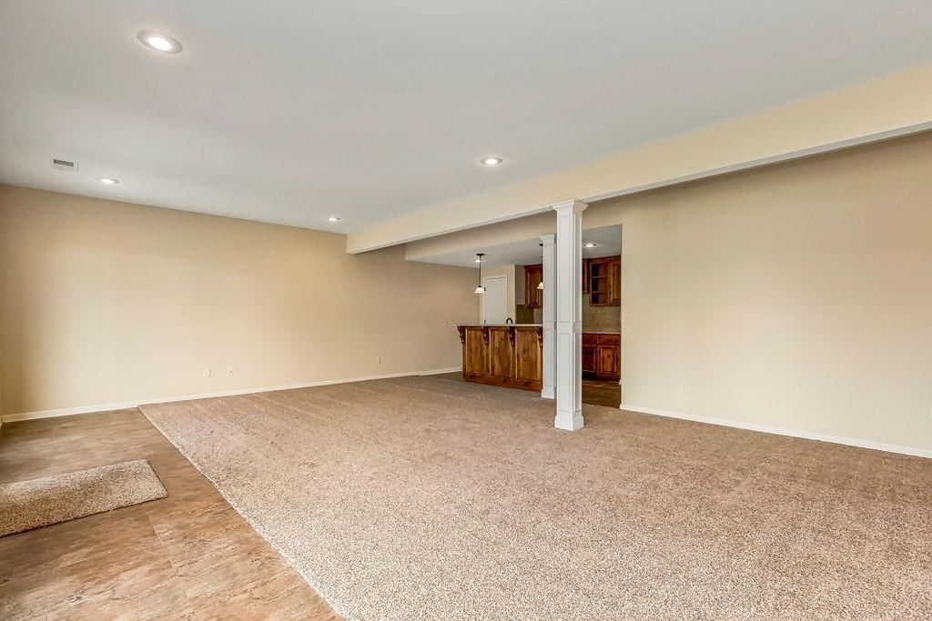 4925 NW Ridgewood Court — photo 24