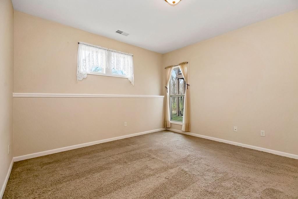 4925 NW Ridgewood Court — photo 27
