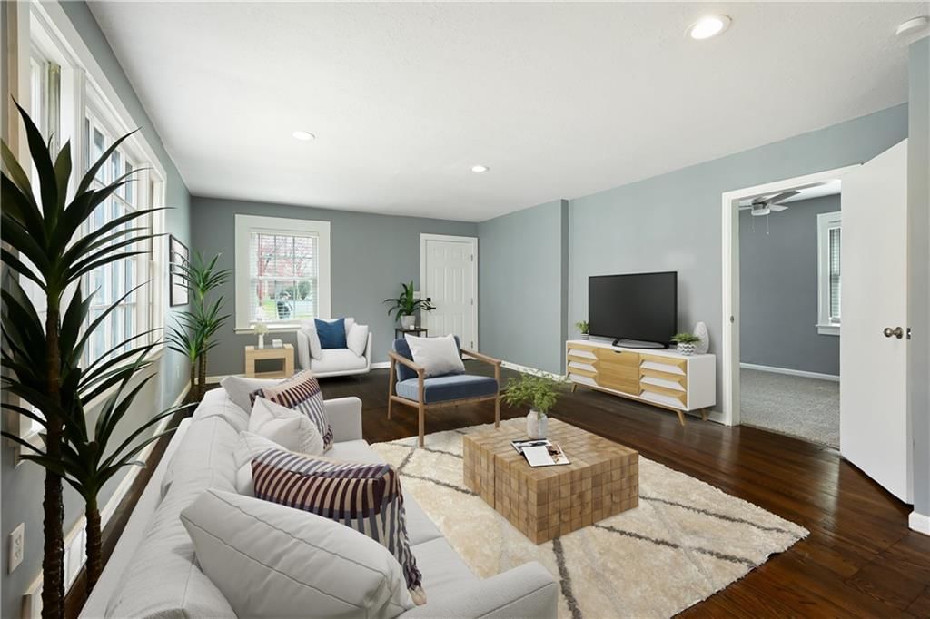 1326 S Spring Street — photo 5