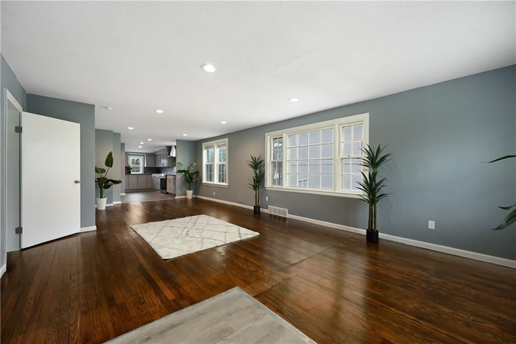1326 S Spring Street — photo 21