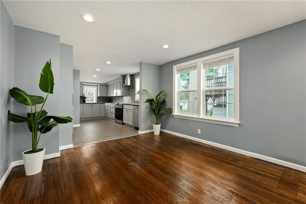 1326 S Spring Street — photo 22