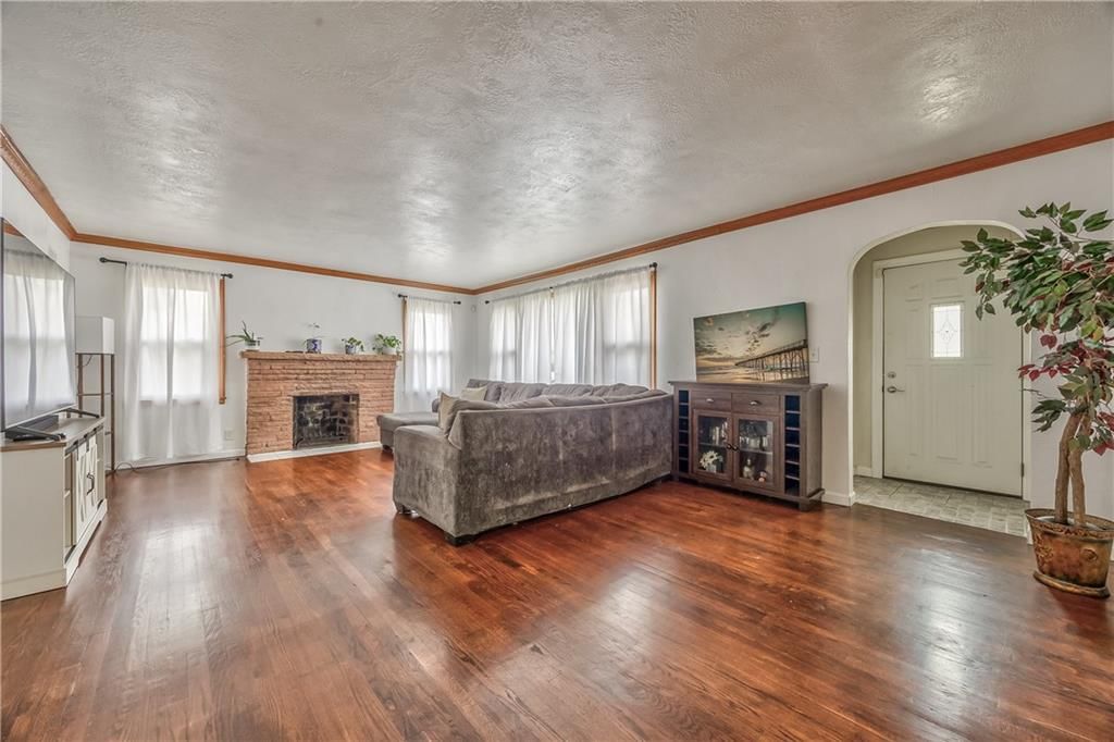 8507 E 87th Street — photo 16