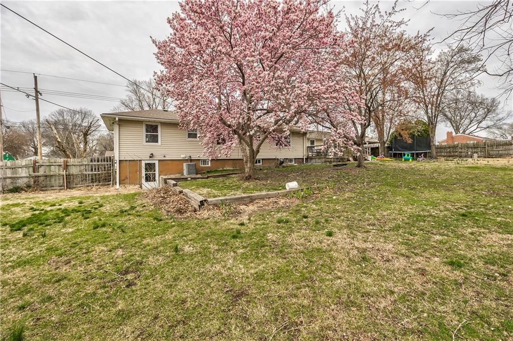 8507 E 87th Street — photo 39