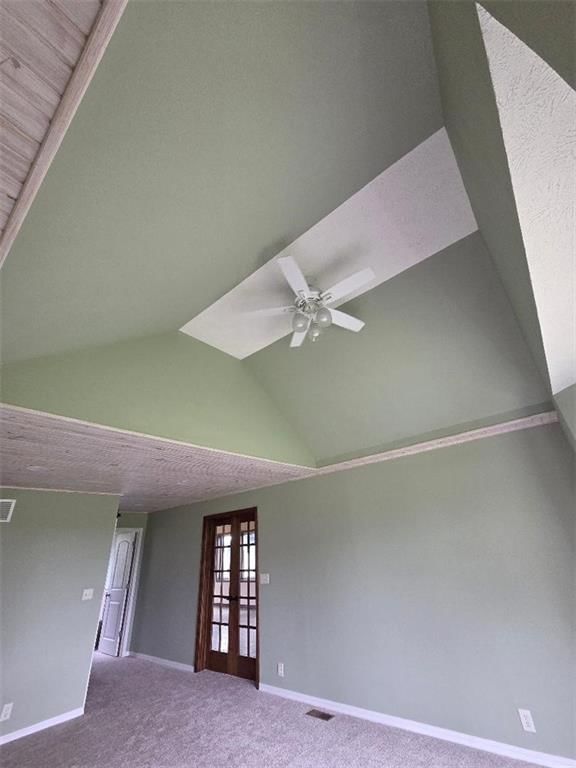 2096 Indian Road — photo 25
