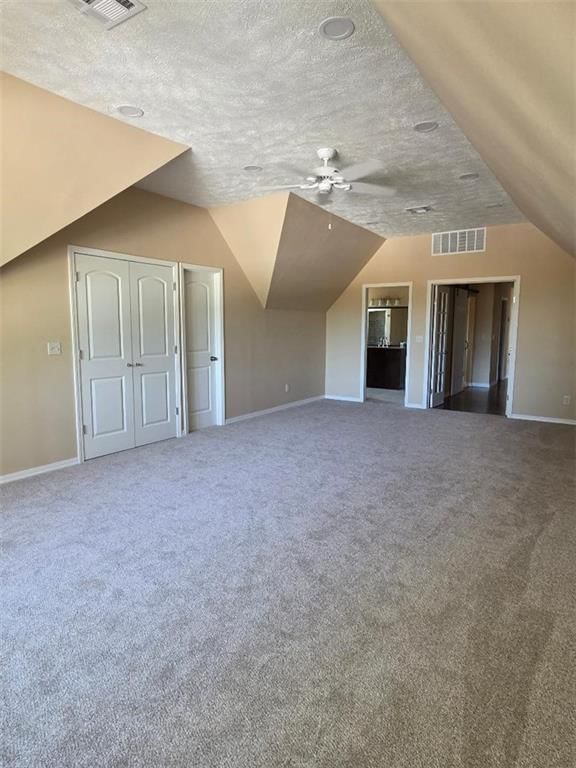 2096 Indian Road — photo 76
