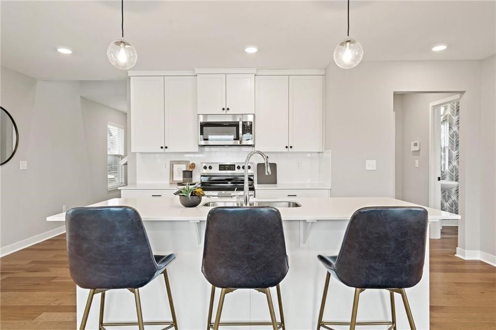 Photo 9 of 41 - 8821 SW 10th Street
