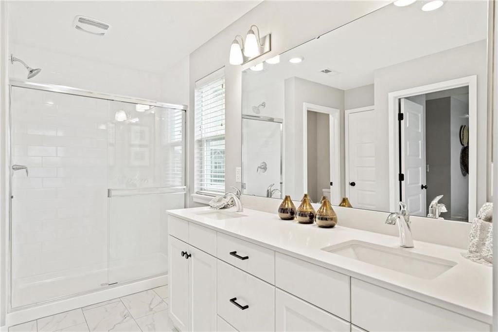 Photo 22 of 41 - 8821 SW 10th Street