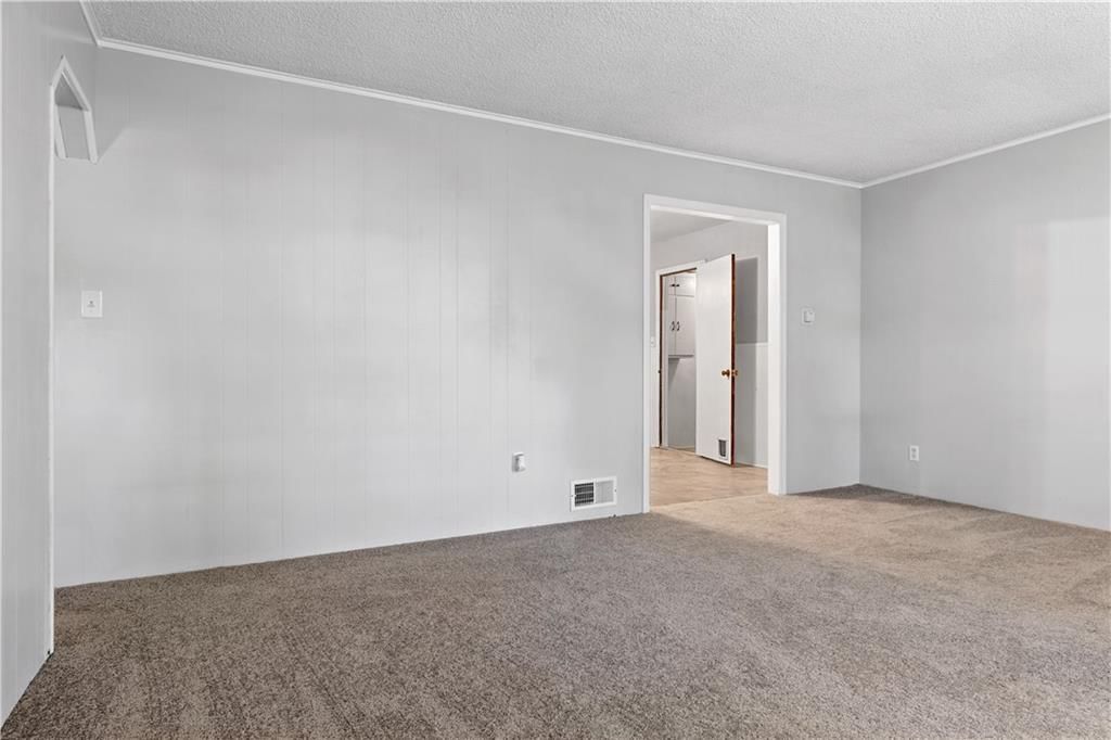 5720 Maywood Street — photo 5