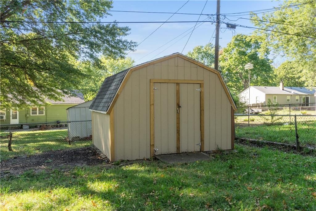 5720 Maywood Street — photo 25