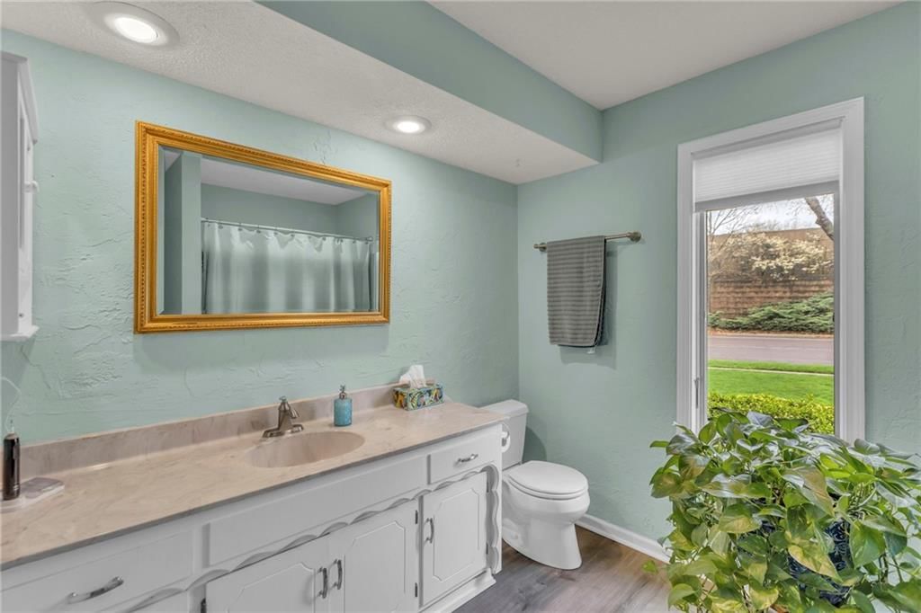 10103 Switzer Street — photo 22