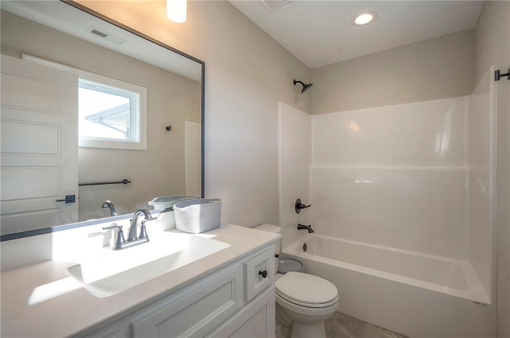 15438 W 171st Place — photo 36