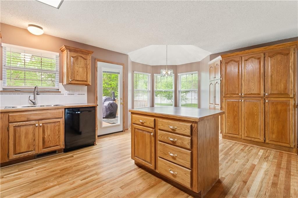 1006 Shorthorn Road — photo 10