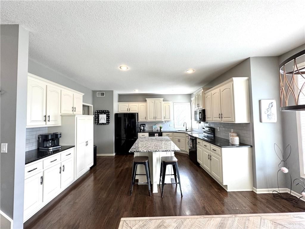 5803 Brockway Street — photo 7