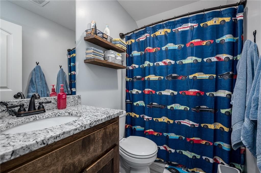 900 N Hickory Drive — photo 17