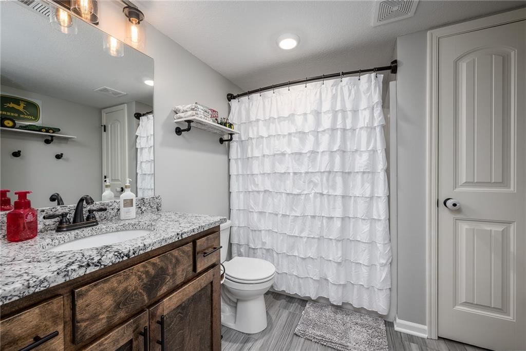 900 N Hickory Drive — photo 21