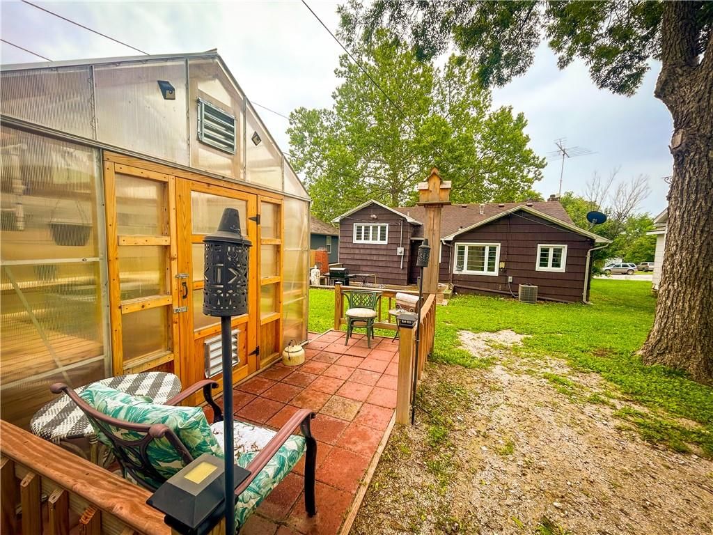 1124 Pacific Avenue — photo 33