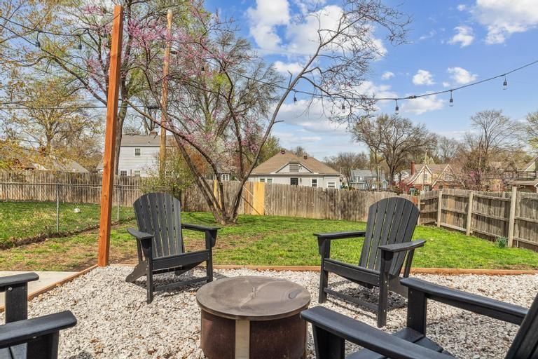 1900 W 73rd Street — photo 29