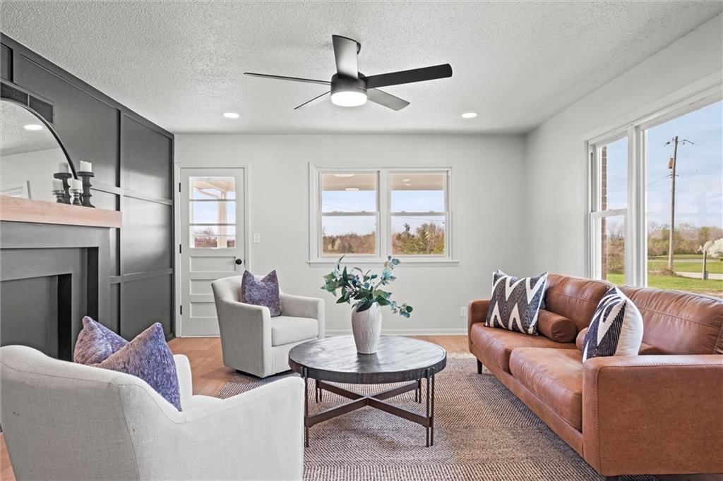 Photo 8 of 37 - 14875 Edgerton Road