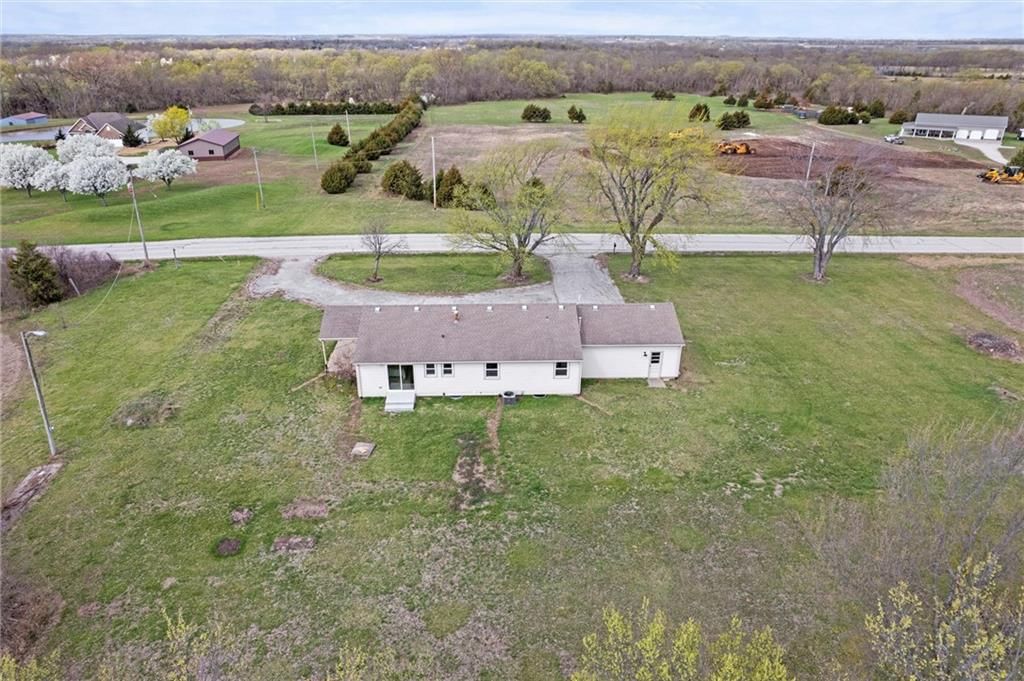 Photo 33 of 37 - 14875 Edgerton Road