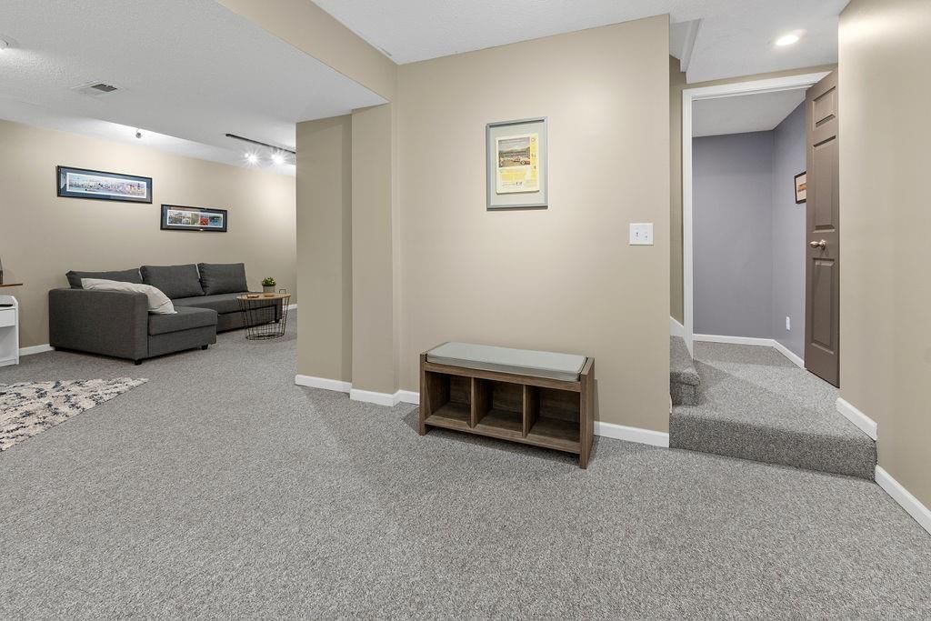 1001 N Clinton Street — photo 26