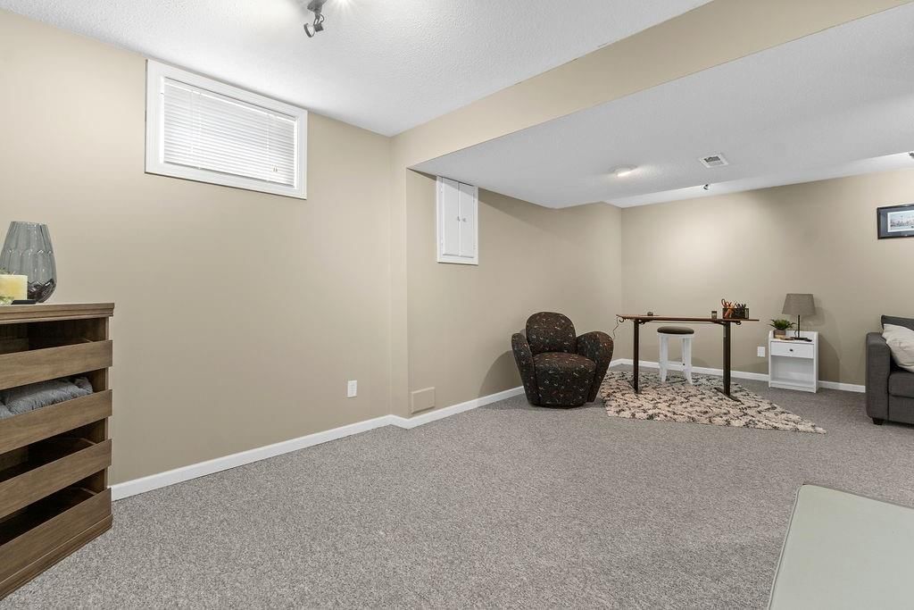 1001 N Clinton Street — photo 29