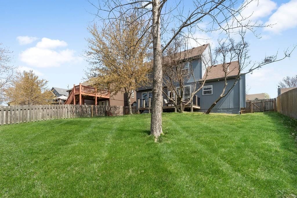 1001 N Clinton Street — photo 37