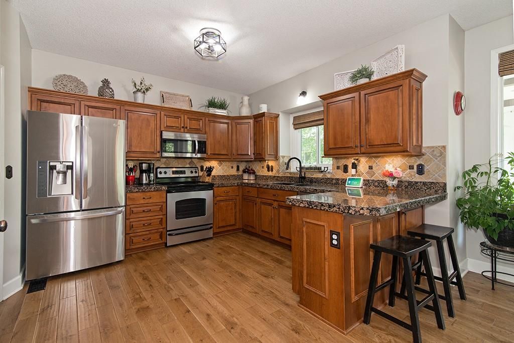 21708 W 49th Street — photo 15
