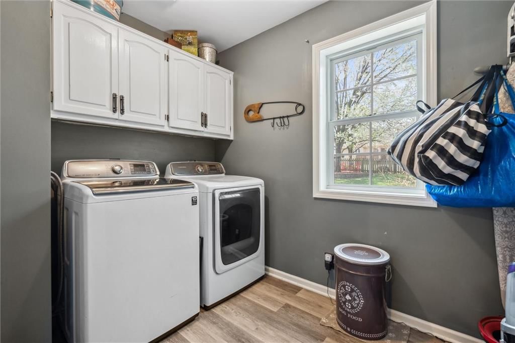 8128 NW Delta Drive — photo 15