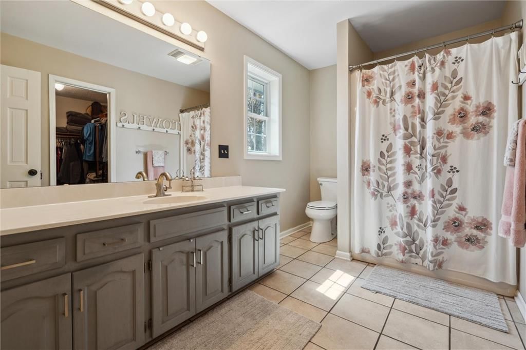 8128 NW Delta Drive — photo 17