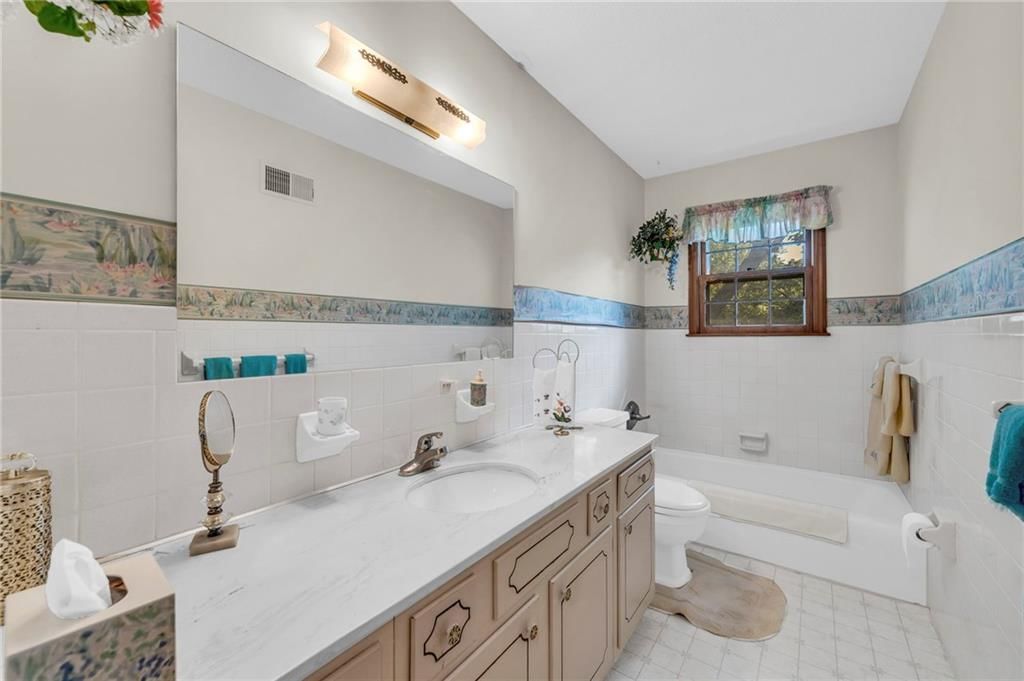 8337 Oakland Avenue — photo 16