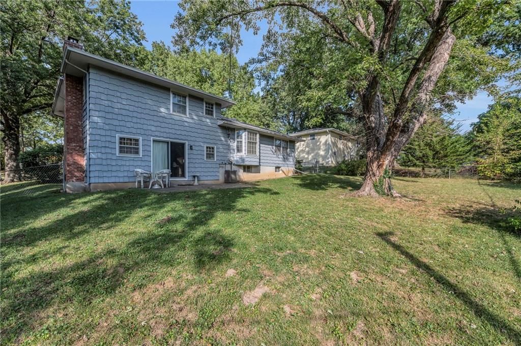 8337 Oakland Avenue — photo 31