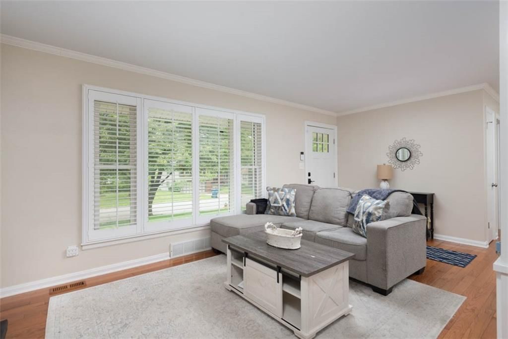 3817 W 74th Street — photo 10