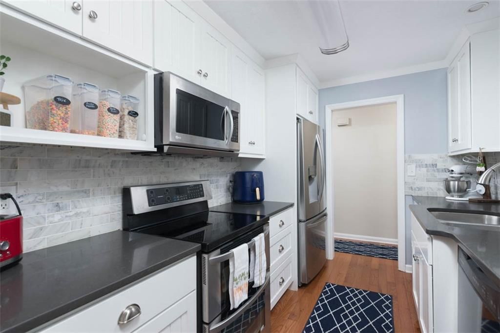 3817 W 74th Street — photo 14