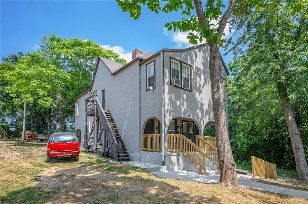 3318 E 10 Street — photo 3