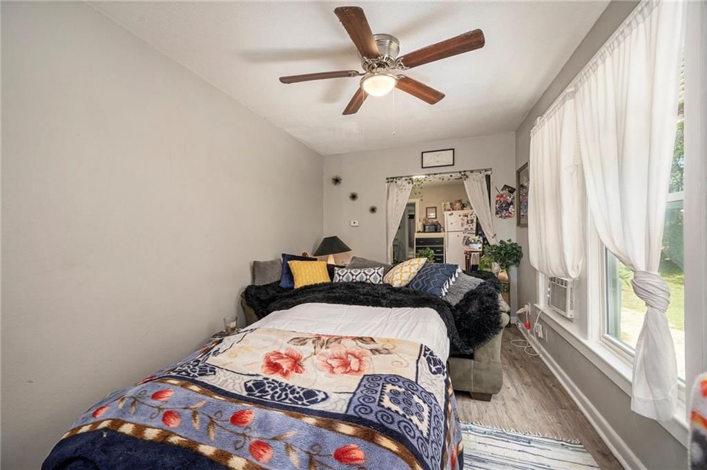 3318 E 10 Street — photo 13