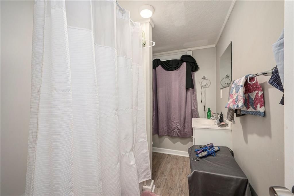 3318 E 10 Street — photo 15