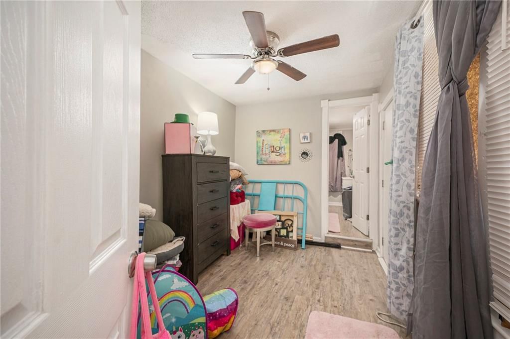 3318 E 10 Street — photo 17