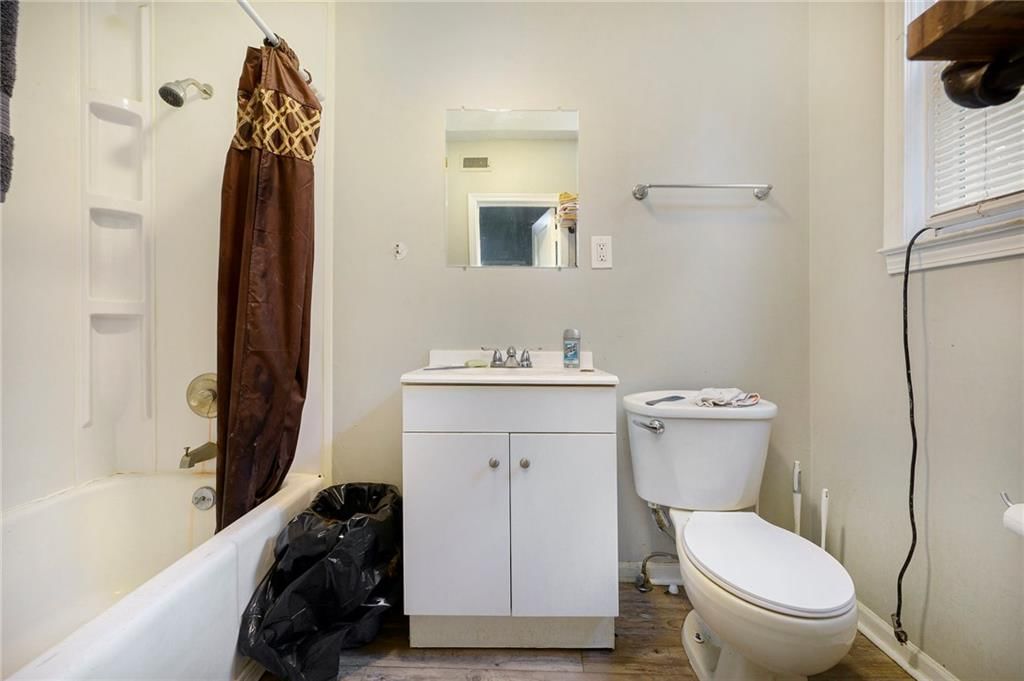 3318 E 10 Street — photo 23