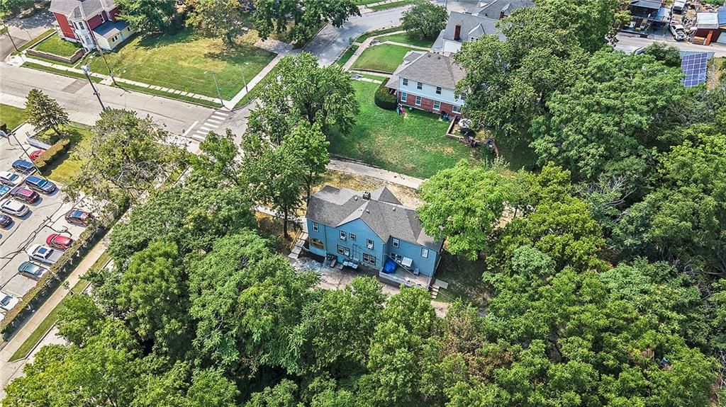 3318 E 10 Street — photo 28