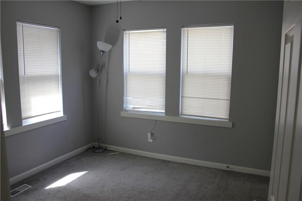 400 Norton Avenue — photo 9