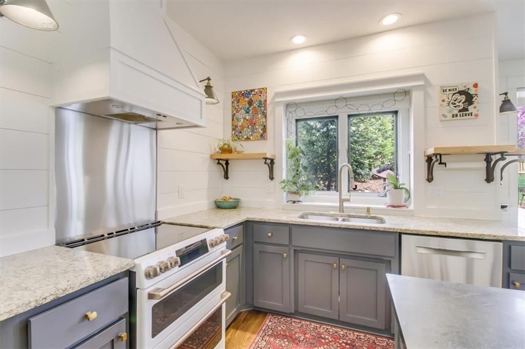 4121 NE Courtney Drive — photo 10