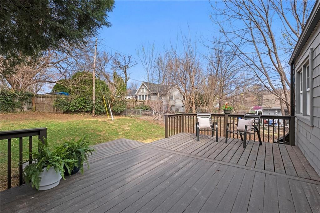 7116 Glenwood Street — photo 30