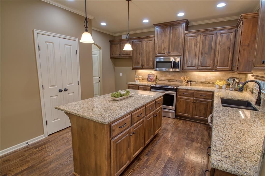21291 W 115TH Terrace — photo 10
