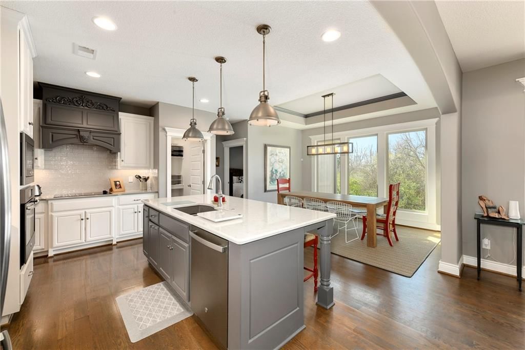 1699 NE Parkwood Drive — photo 13