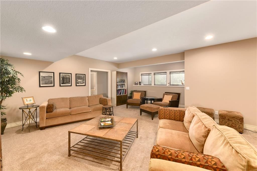 1699 NE Parkwood Drive — photo 31
